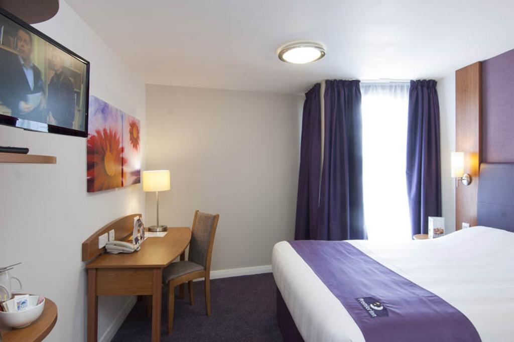 Premier Inn Ashford Central Exterior foto